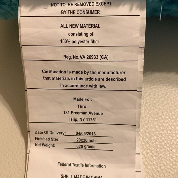 Bundle of TWO Soft Textured Teal Blue Throw Pillows. Only used a short period - Picture 4 of 5